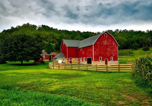 Bauernhof renovieren: Tipps für ein modernes Landleben